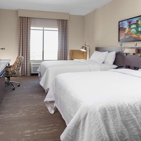 Hilton Garden Inn Waco Exterior photo